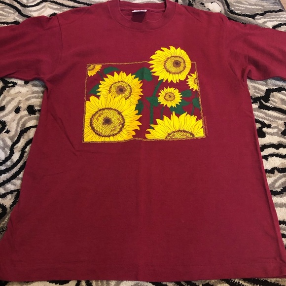 Sunflower Graphic Tee - Picture 3 of 5